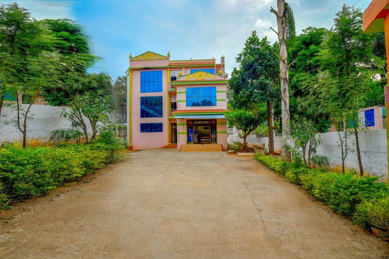 Mahathi Resort And Spa Yelagiri Exterior photo